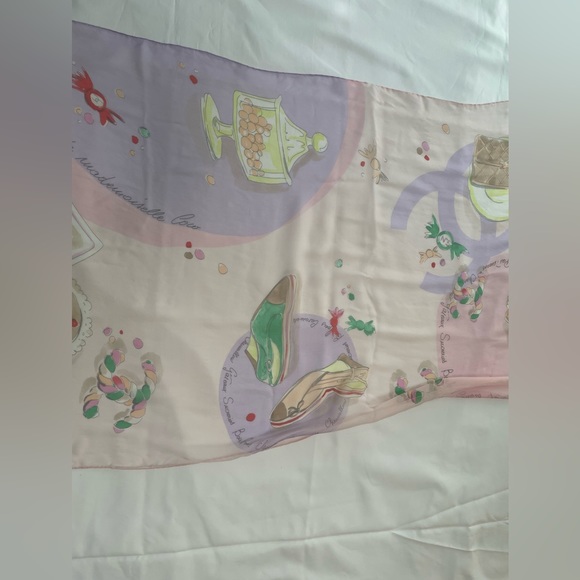 WINTER SPECIAL SALE ‼️ Authentic Vintage Chanel silk chiffon scarf! - Picture 4 of 16